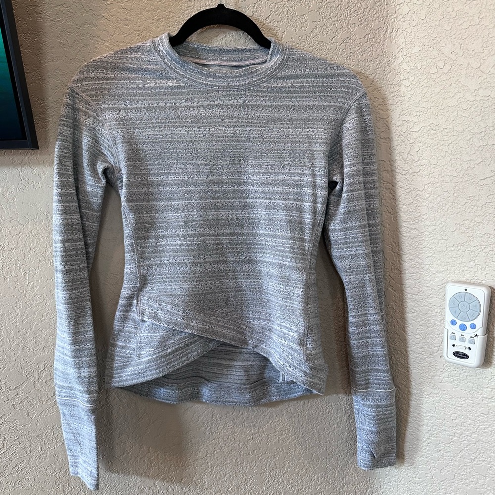 Lululemon long sleeve. Size 4